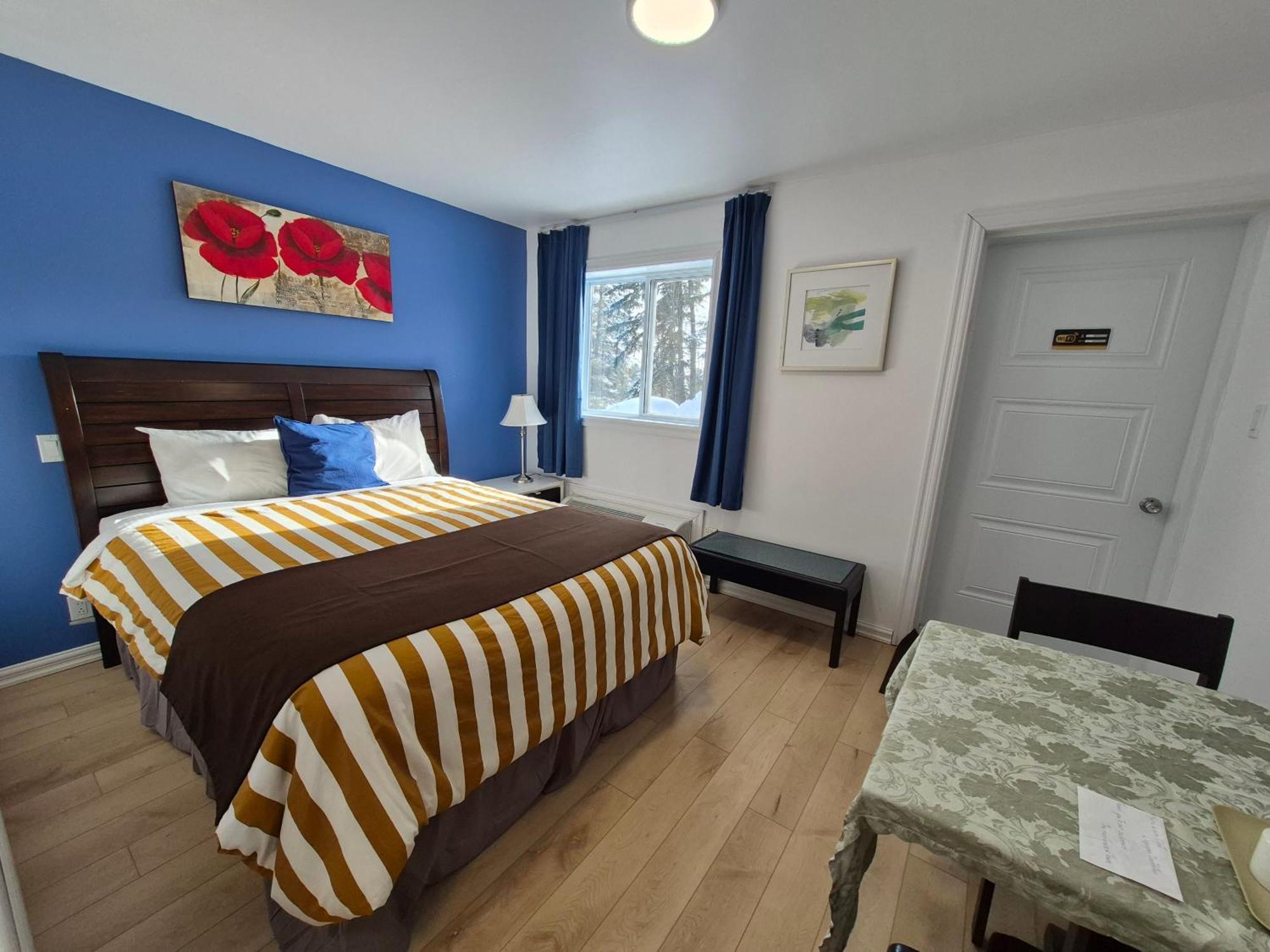 Motel Le Radisson De Val-David Exteriér fotografie